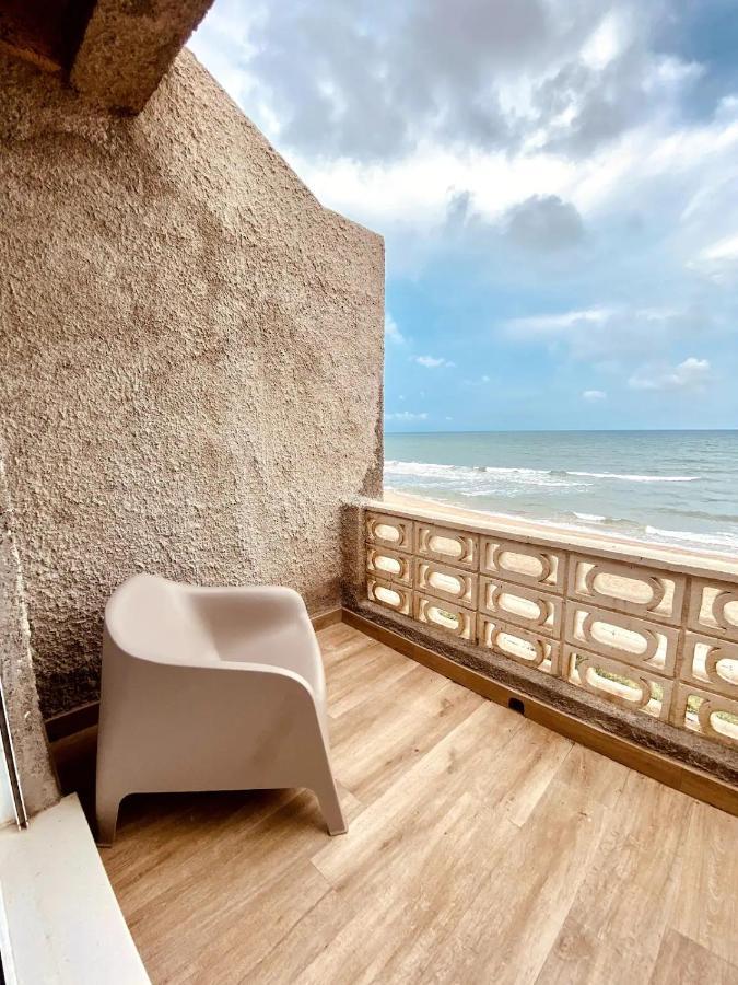 Modern Beachfront Townhouse Villa Perelló Eksteriør billede