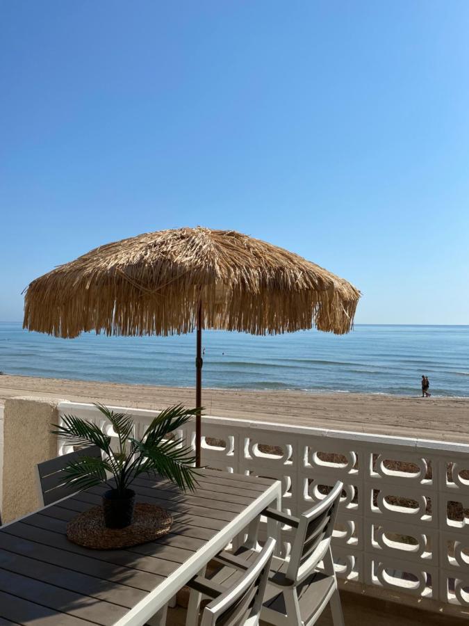 Modern Beachfront Townhouse Villa Perelló Eksteriør billede