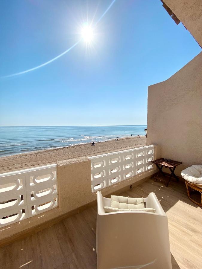 Modern Beachfront Townhouse Villa Perelló Eksteriør billede